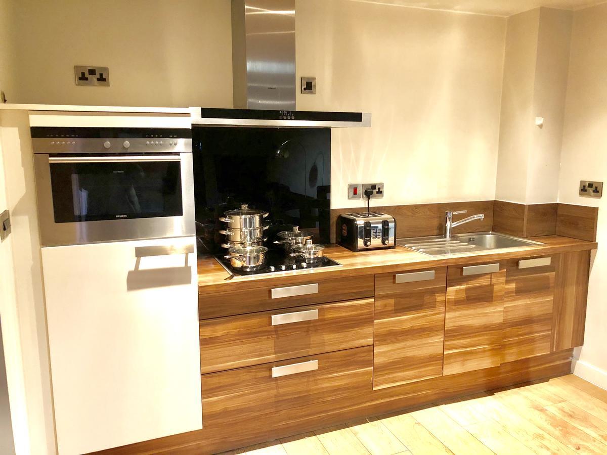 Blonk Street - Luxury Two Bedroom Apartment シェフィールド エクステリア 写真
